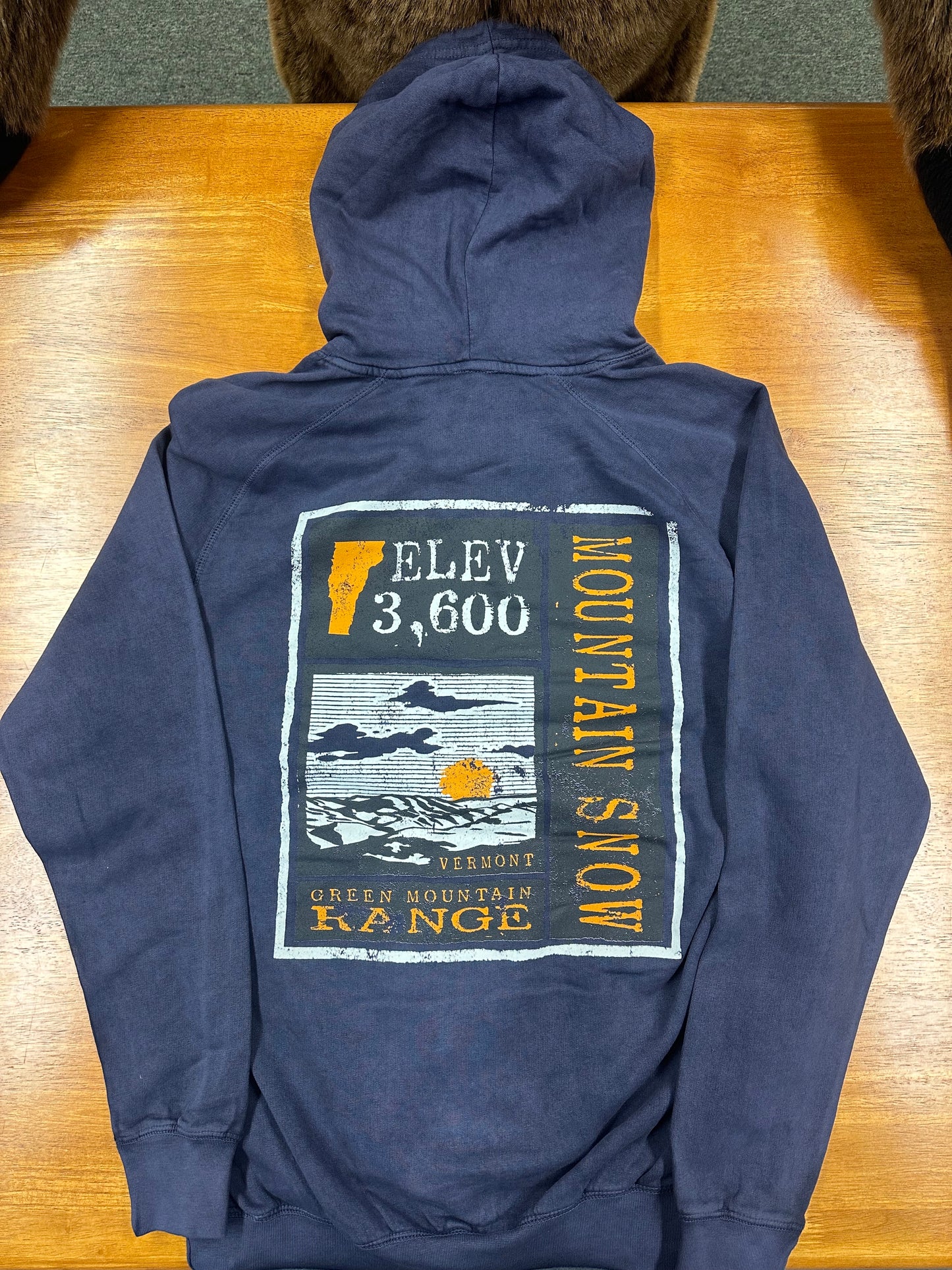 Rounded Mountain Range Elevation 3600 Mnt Snow Hoodie Color Vintage Denim