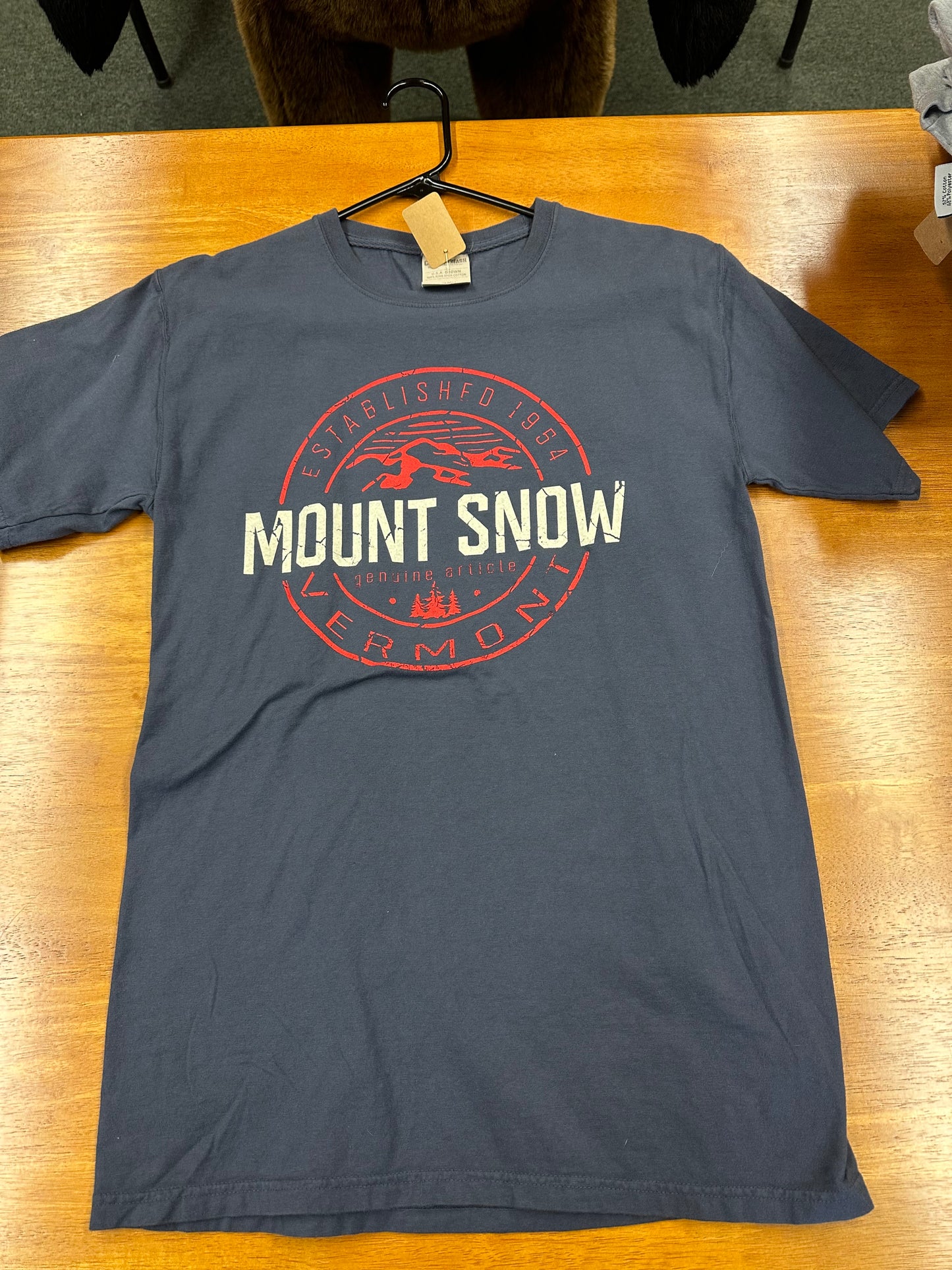Mount Snow Circle Est 1954 VT Full Front Short Sleeve
