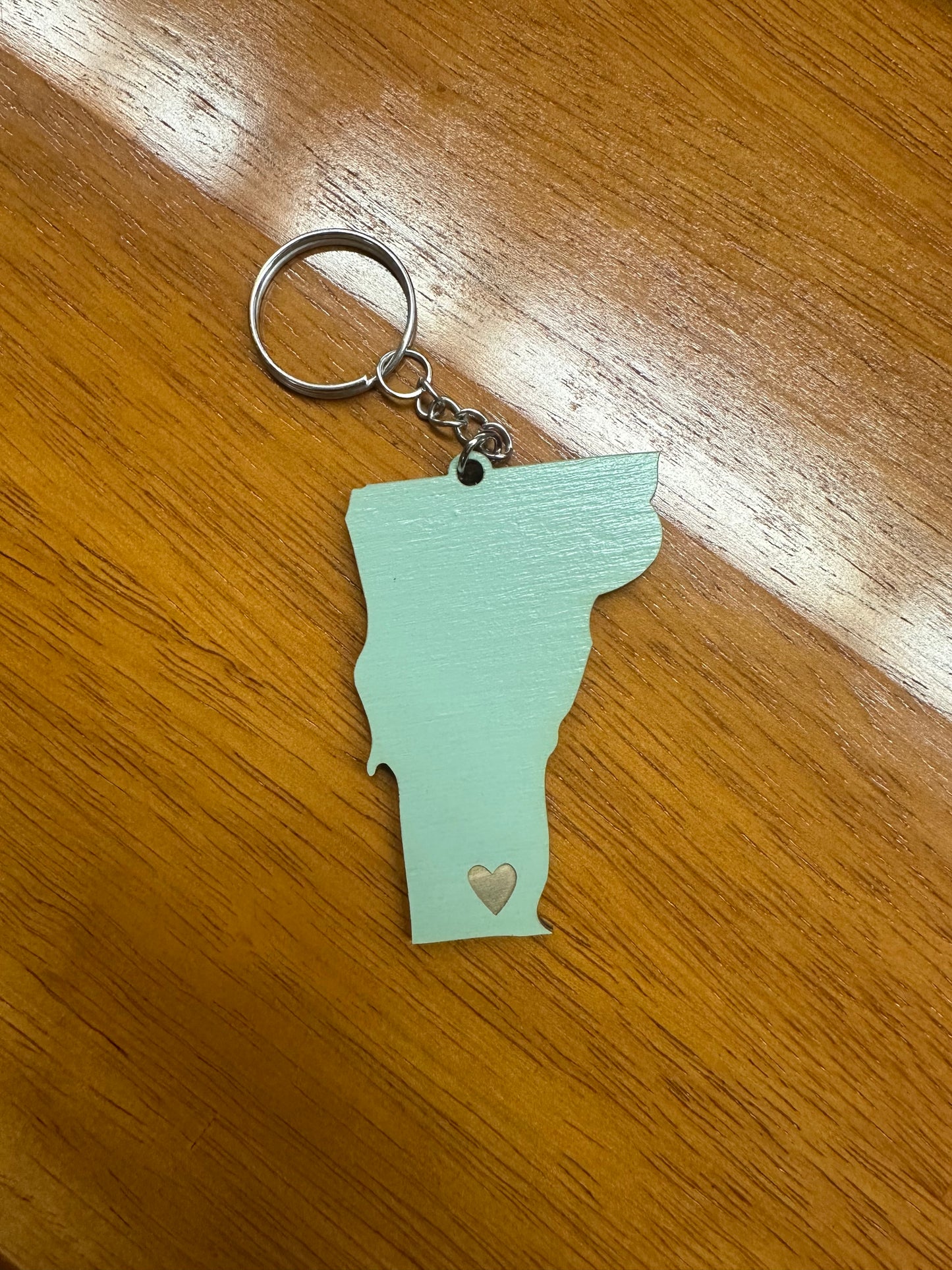 Vermont State With Heart Keychain Color Sage