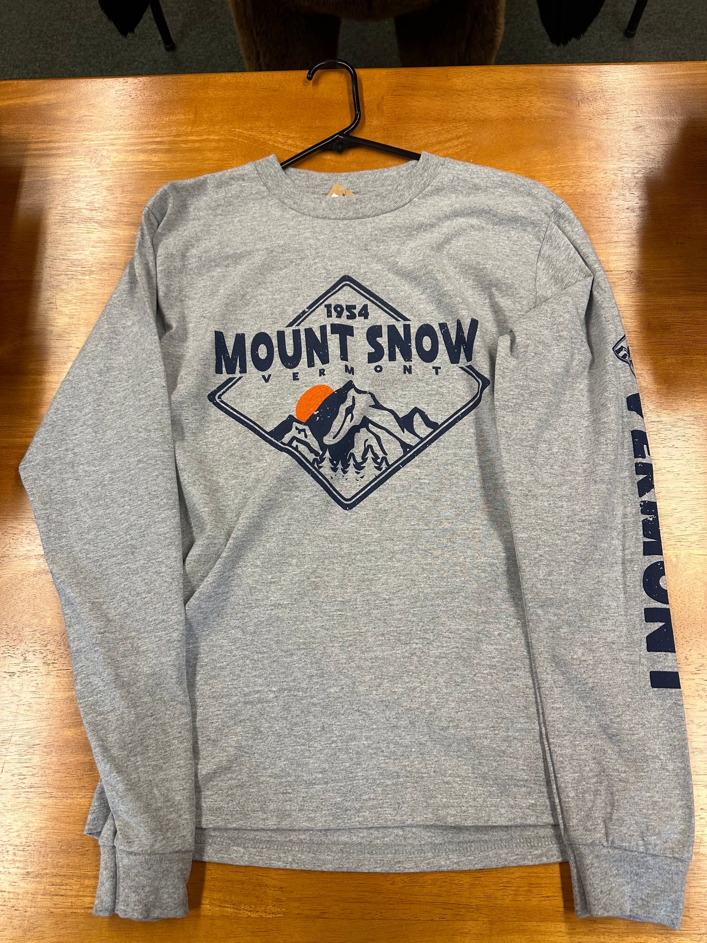 Mount Snow Diamond 1954 Full Front Left Sleeve Heather