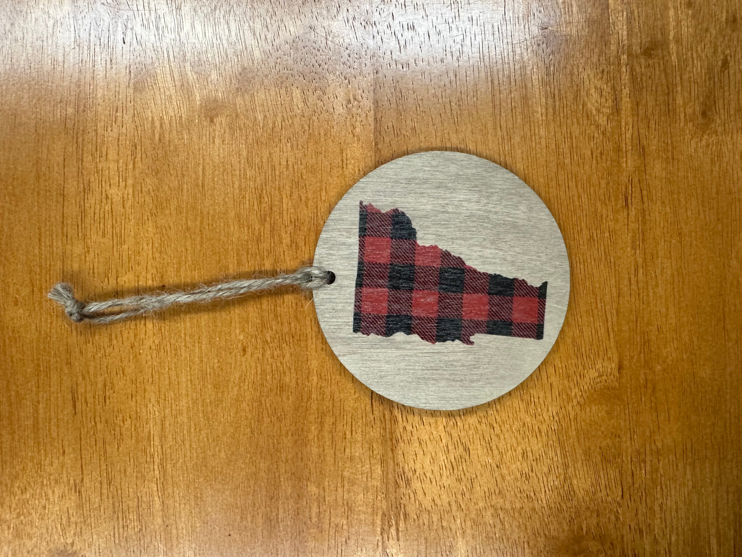 VT Plaid State Circle Ornament