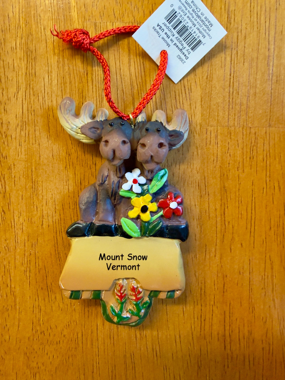 Moose Couple With Flowers Ornament
